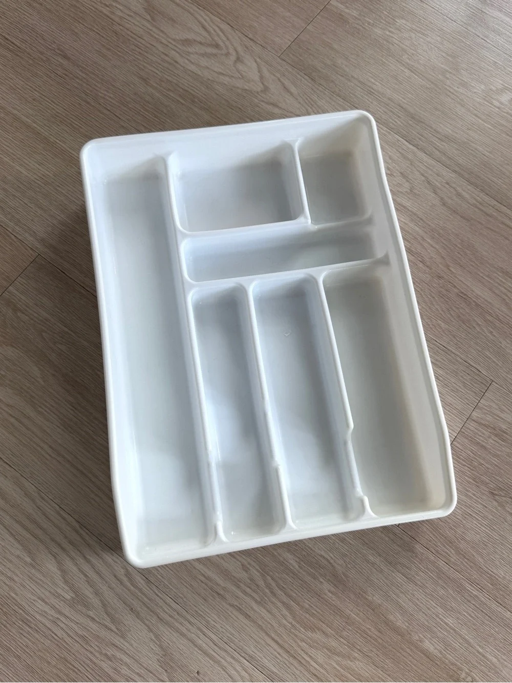 Rubbermaid Vintage White Utensil Tray Organizer 7 Compartment #0521 2 11.5 x 16”